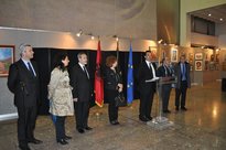 Hommage aux victimes des attentats terroristes de Bruxelles à Tirana