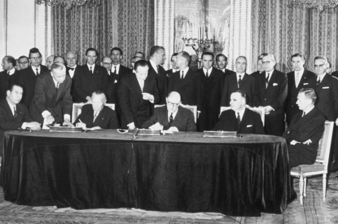 Signature du Traité de l'Elysée - JPEG